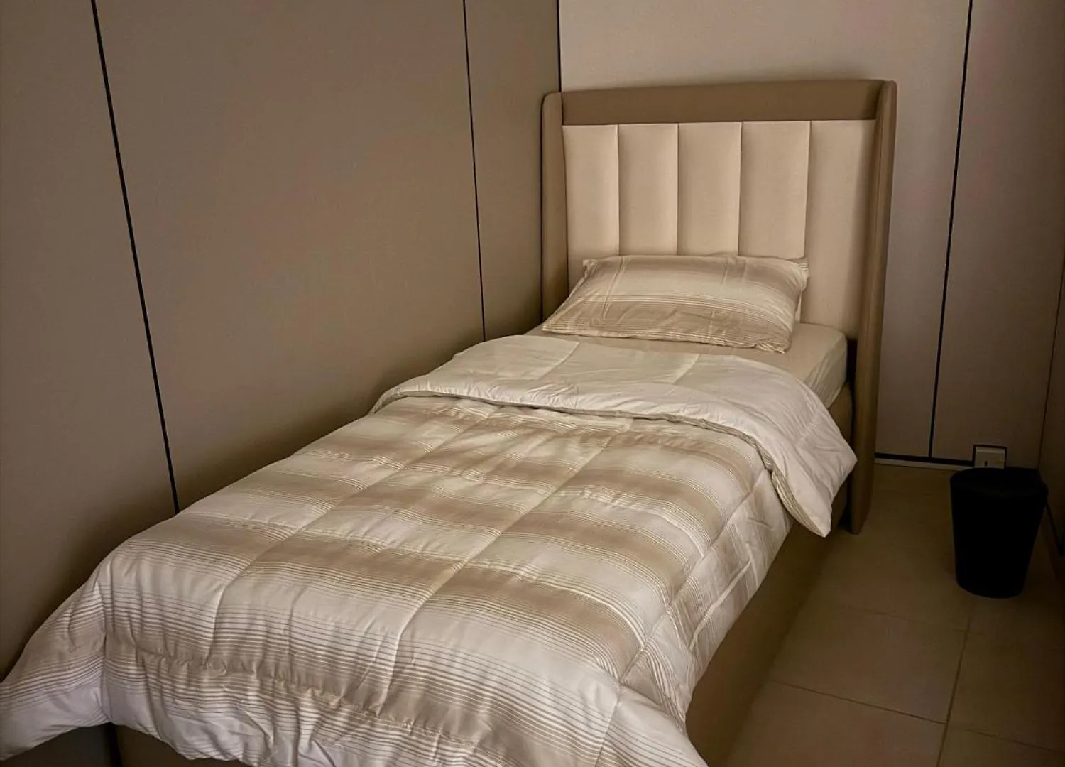 Inn 5 Min To Dubai Mall Downtown Dormitory Rooms M & F