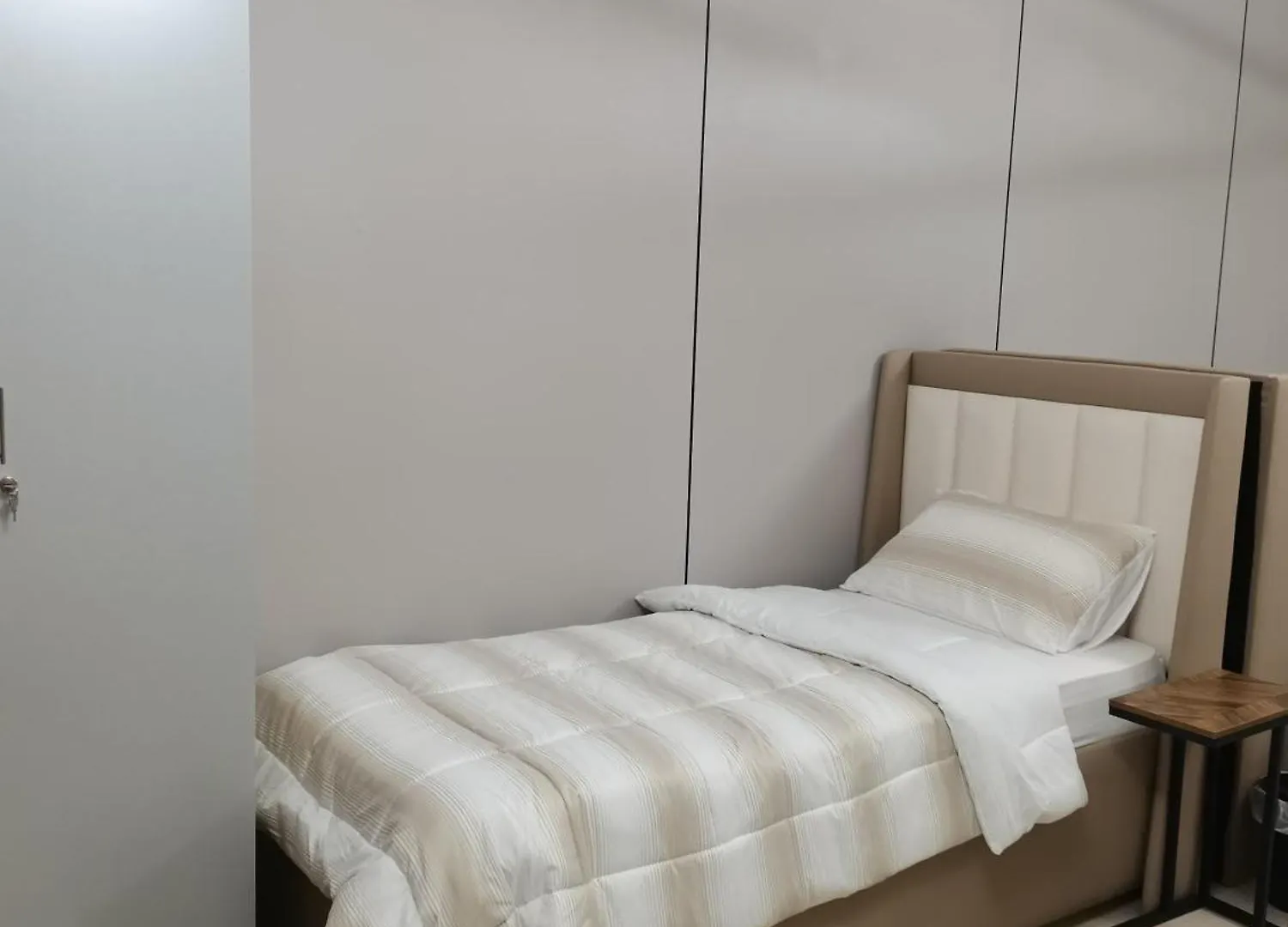 Inn 5 Min To Dubai Mall Downtown Dormitory Rooms M & F